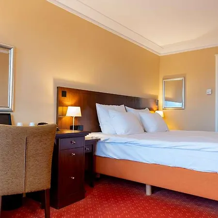 Der Valk Palace Hotel