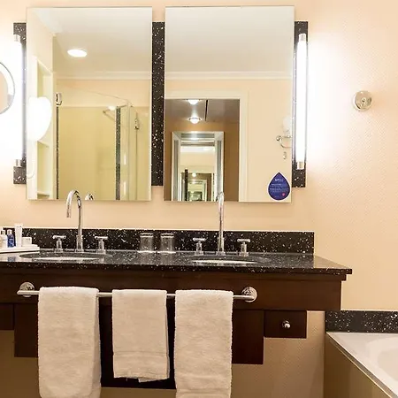 Der Valk Palace Hotel *